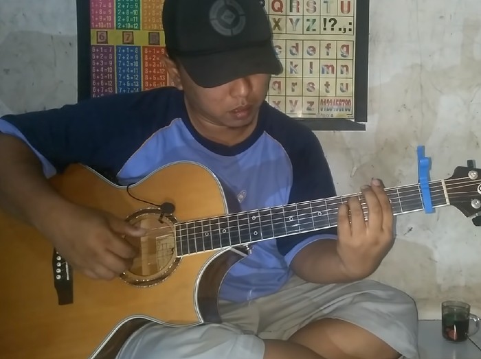 Skill 'Dewa Gitar' Alip Ba Ta Disorot Dunia dan Diperkirakan Raup Miliaran