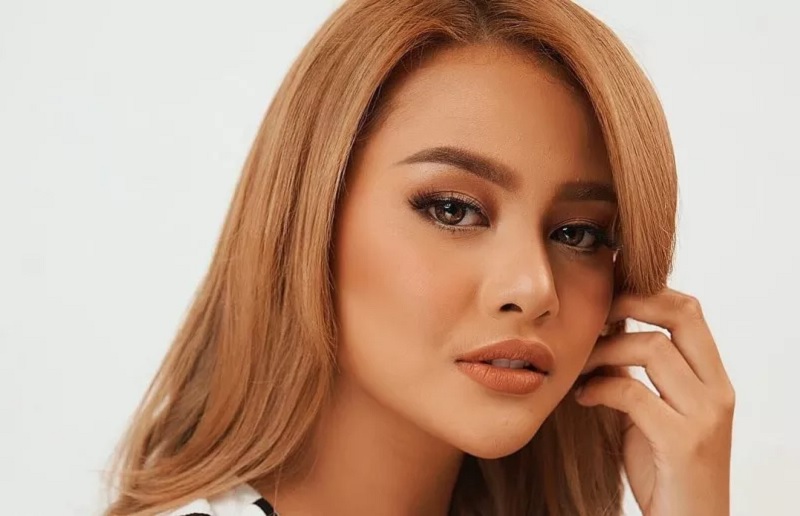 Aurel Berbusana Ketat di Pantai, Netizen: Waw..