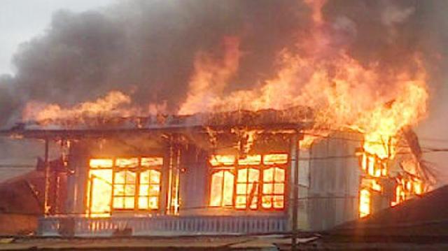 Rumah Dilalap si Jago Merah, Pidol Harapkan Uluran Tangan dari Pihak Terkait