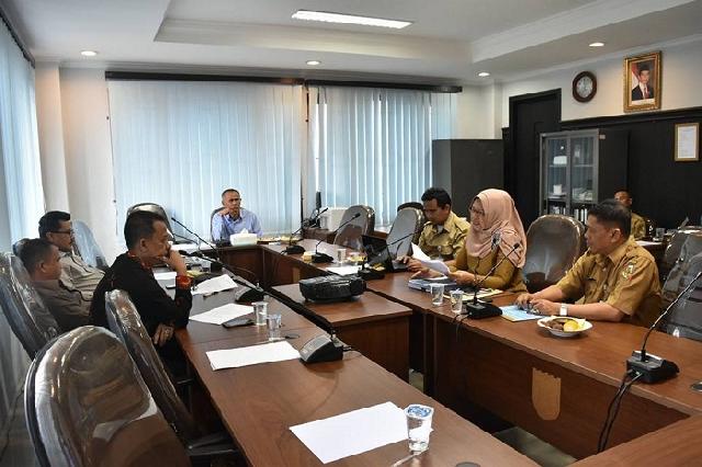 Komisi III gelar rapat kerja bersama BKD Pekanbaru