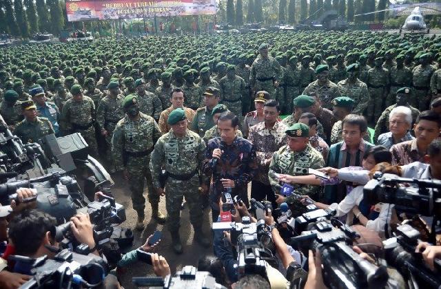 Datang ke Markas TNI, Jangan Ketika Ada Masalah Saja
