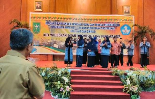 Kadisdikbud Riau Buka Apresiasi GTK PAUD DIKMAS 2016