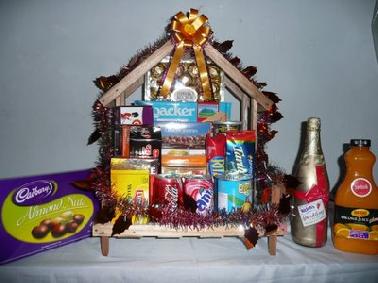 Awas, Teliti Isi Parcel yang Sudah Kadaluarsa