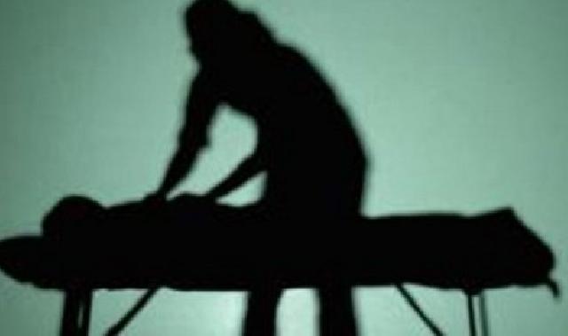 Bongkar praktik pijit plus-plus, polisi cokok 5 gigolo, 2 muncikari