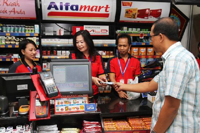 Sudah Seribuan Tenaga Kerja Pekanbaru Dipekerjakan Alfamart
