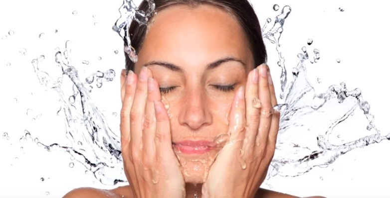 Virus Corona Masih Merebak, Ini Tips Merawat Kulit Wajah di Rumah