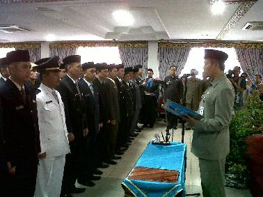 Giliran Wakil Walikota Pekanbaru Lantik 180 Pejabat Eselon III dan IV