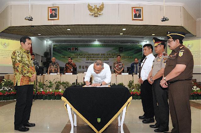 Plt Gubri Tandatangani MoU Pencegahan Korupsi