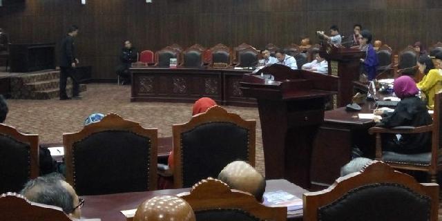 Perluasan Makna Zina Dinilai Jadi Celah Orangtua untuk 