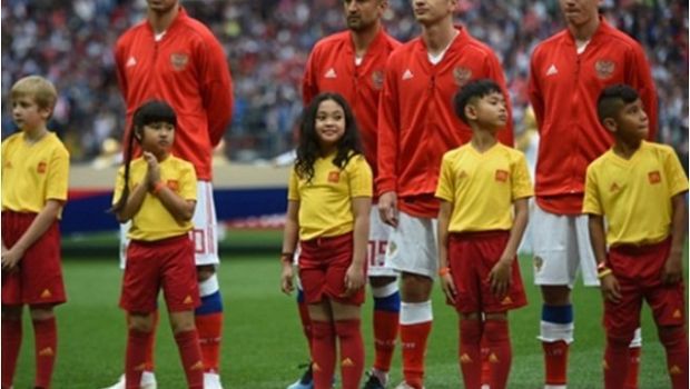 Kisah Raina dan Bimo, Anak Indonesia yang Tampil di Piala Dunia 2018