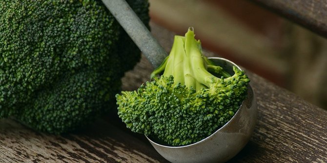 Delapan Makanan yang Sebaiknya Dikonsumsi dalam Kondisi Mentah, Lebih Sehat dan Bernutrisi