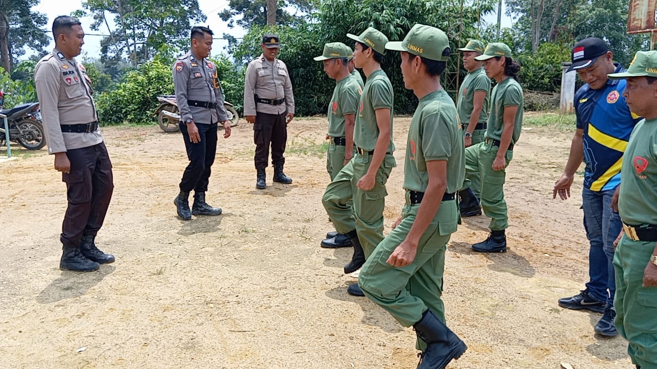 Bersama Kades, PPS dan Linmas, Polsek Kelayang Sambangi Warga Talang Perigi