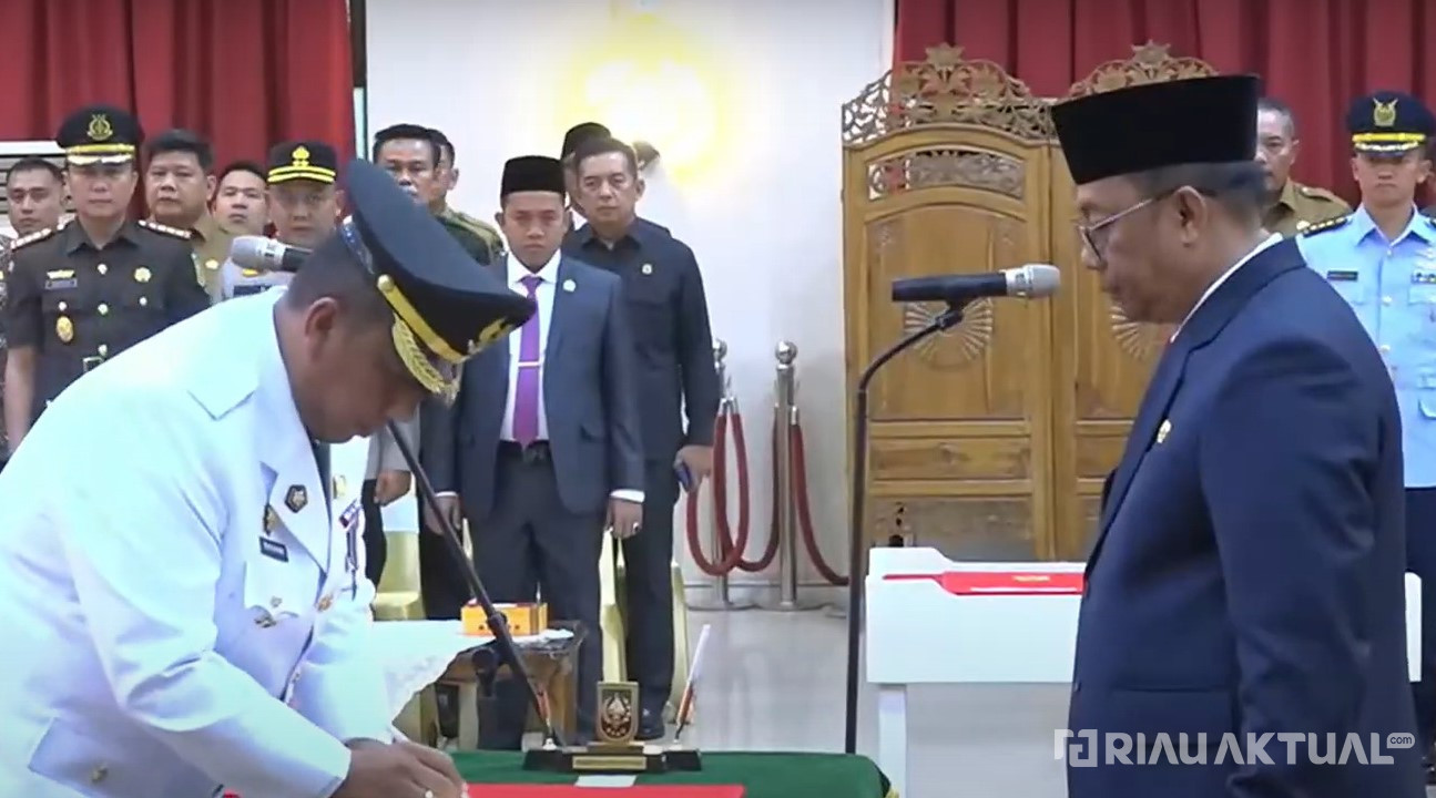 Roni Rakhmat Resmi Dilantik Jadi Pj Wali Kota Pekanbaru