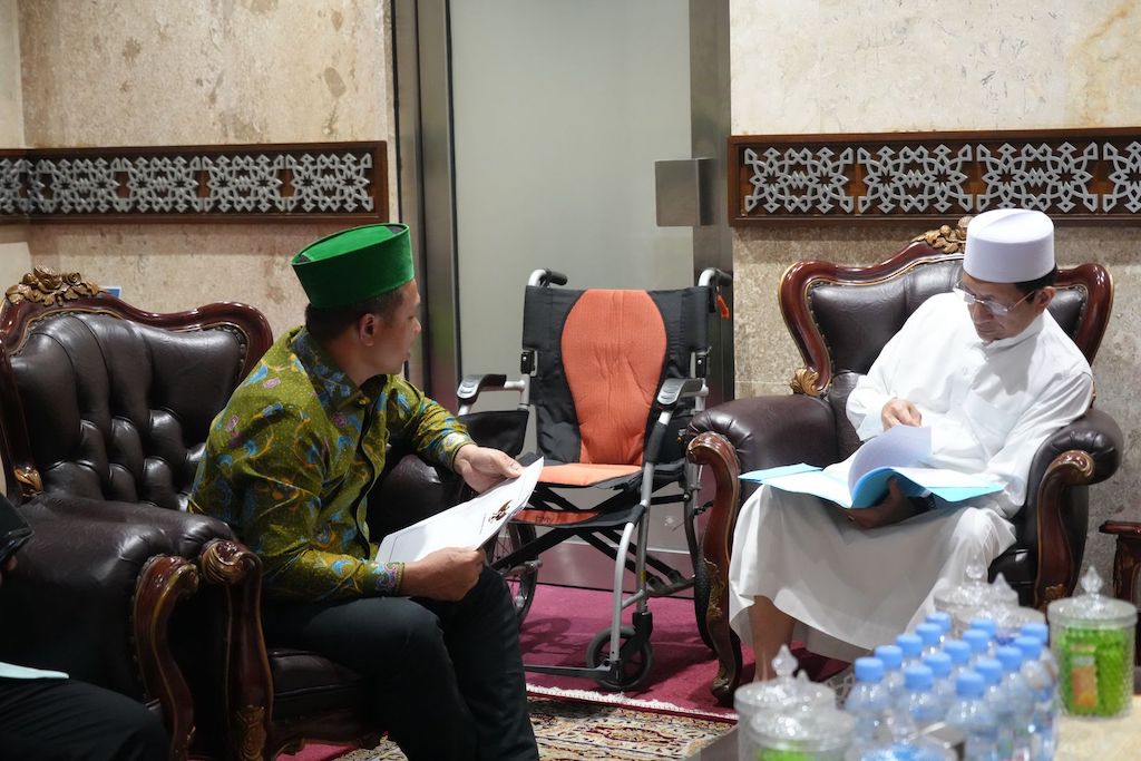 Gubernur Riau Abdul Wahid Temui Menag Nasaruddin Umar, Bahas Sinergi Program Keagamaan