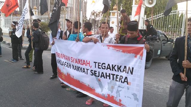 Singgung Tenaga Kerja China, Belasan Pendemo Kritisi Pemerintahan Jokowi