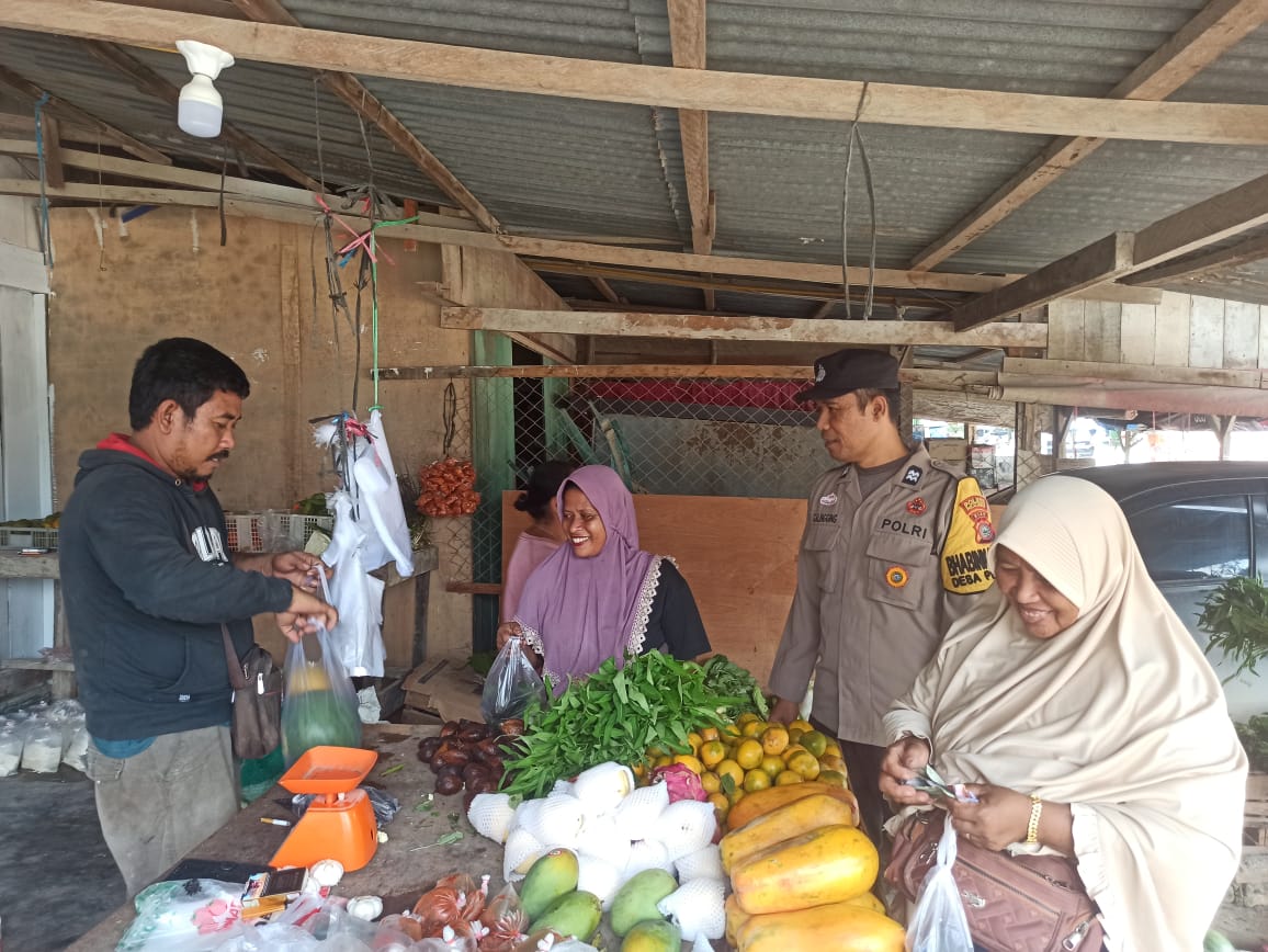 Polsek Langgam Pantau Keamanan Warga Jelang Pilkada Serentak