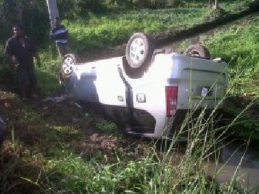 Avanza Jatuh ke Jurang, Satu Orang Tewas, Belasan Luka Berat