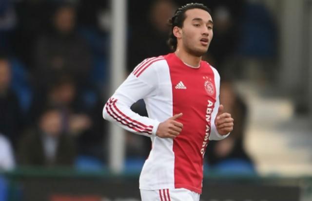 Ternyata Ezra Walian belum berstatus WNI