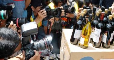 Ratusan Botol Miras Sitaan Tahun 2012 Masih Ada di Kantor Satpol PP Pekanbaru