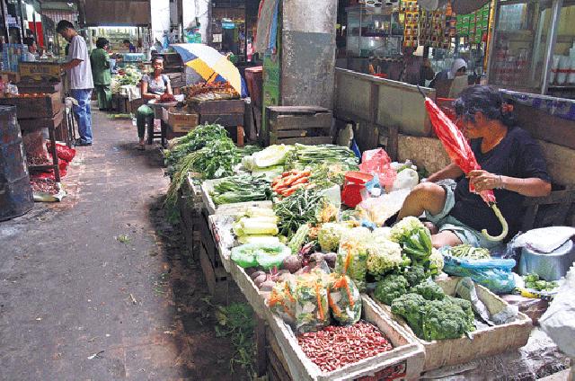 Wako Pekanbaru Akan Panggil Pengelola Pasar Sail