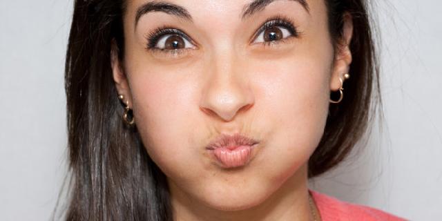 Wajah bengep setelah bangun tidur? Ini 7 kemungkinan sebabnya