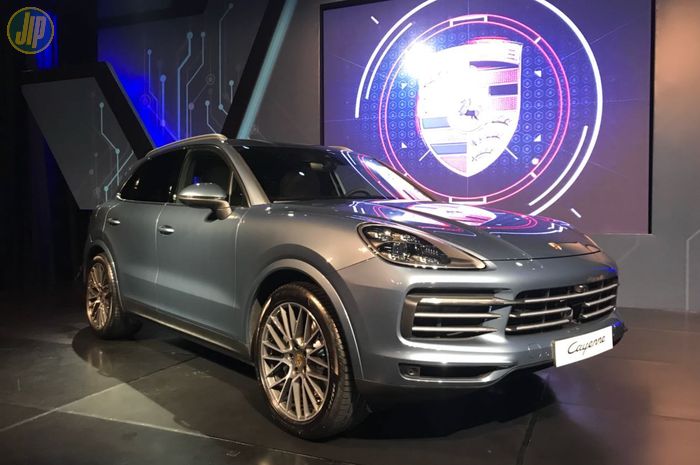 Porsche Cayenne Meluncur, Macan Versi Gede?