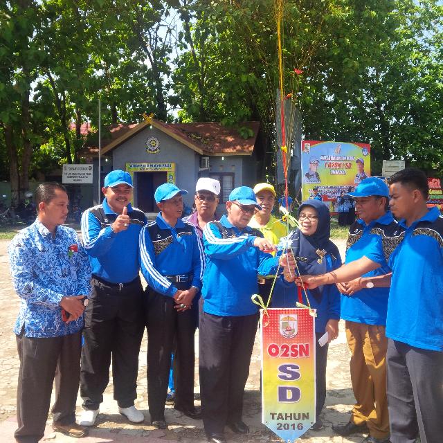 Kadisdik Pelalawan Buka O2SN Tingkat SD