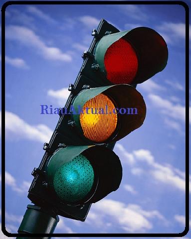 Warga Keluhkan Trafick Light Simpang Marpoyan