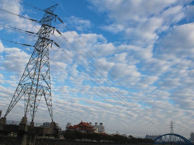 Lebaran, Beban Tertinggi Listrik di Sumatera