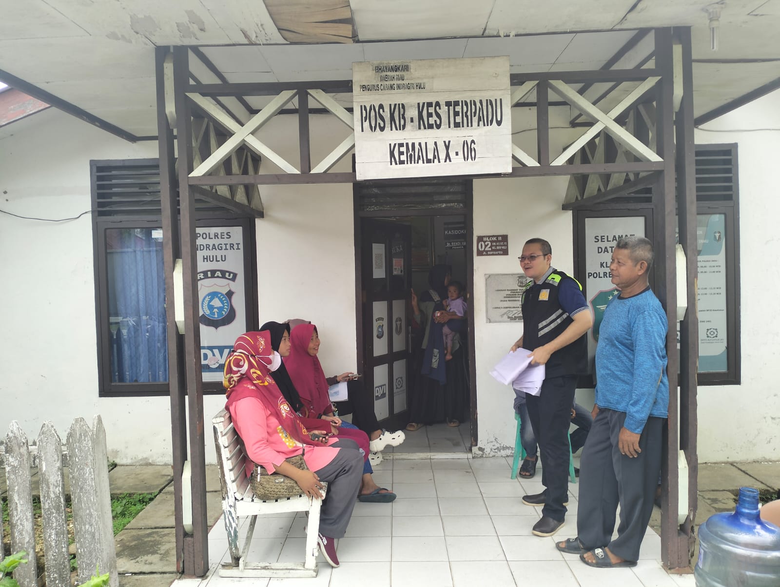 Berikan Yankes, Seksi Dokkes Polres Inhu Sosialisasi Pemilu Damai