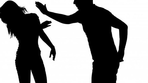 Serempetan di Jalan, Polwan Dianiaya Sopir Truk Hingga Kepalanya Terluka