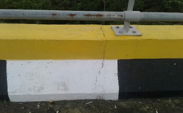 Jembatan Maredan Tualang mulai retak-retak