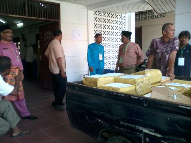 Soal Ujian Nasional Sudah Sampai Pekanbaru, 14.843 Murid SMA Mulai Ujian Senin Ini