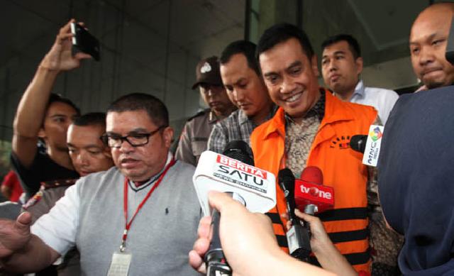 Bupati Rokan Hulu dan Mantan Ketua DPRD Riau Ditahan KPK