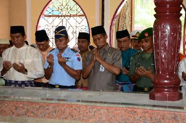 Walikota Pekanbaru Ziarah ke Makan Sultan Abdul Jalil Alamuddin Syah