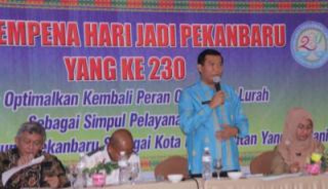 Walikota Sosialisasikan Kota Metropolitan Madani ke Camat dan Lurah