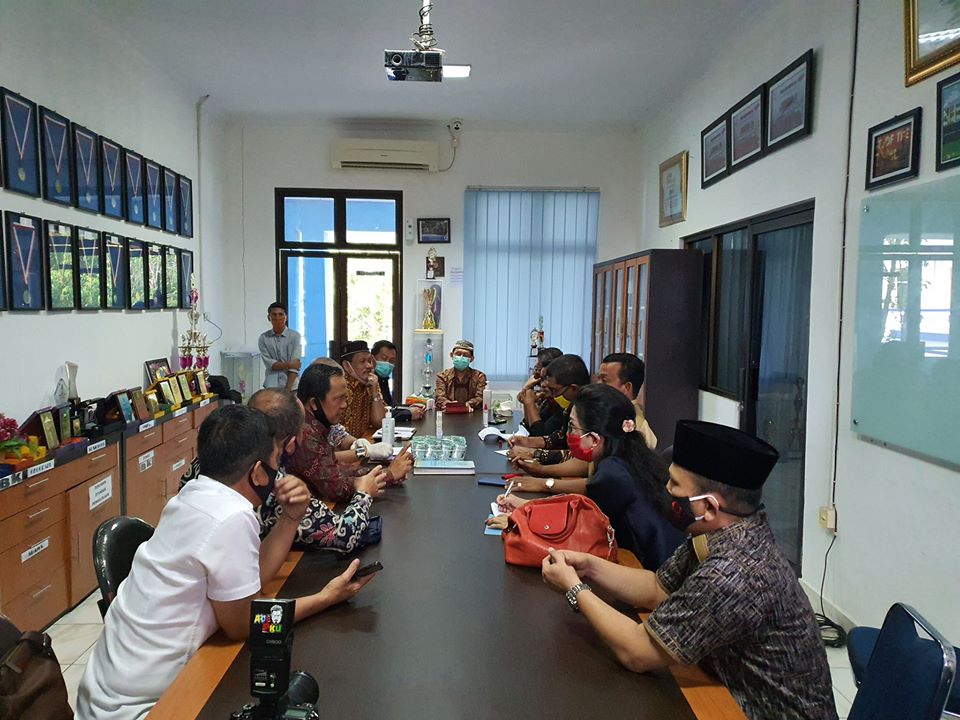 Banyak Anak Warga Tempatan Tak Diterima di SMA 8, Sabarudi: Pihak Sekolah Mestinya Paham Zonasi