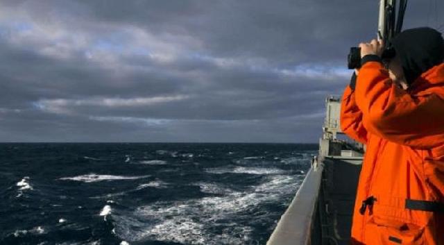 Berapa lama manusia bertahan di air jika pesawat jatuh di laut?