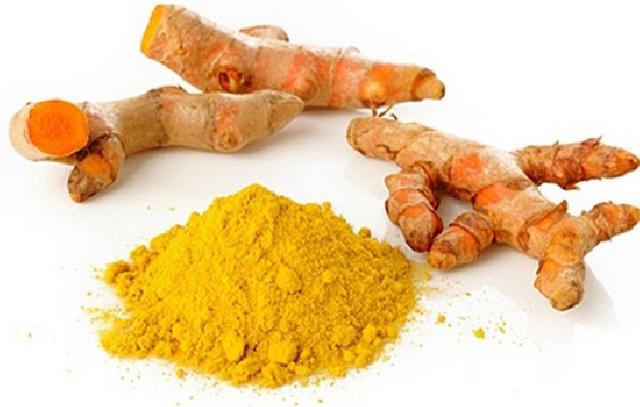 3 Variasi Hilangkan Bibir Kehitaman dengan Kunyit