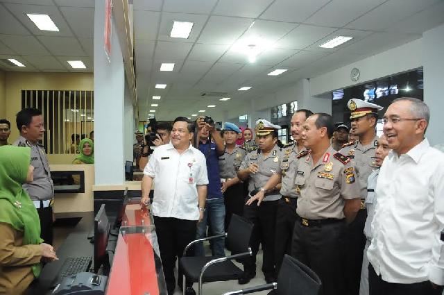 Pemprov Riau Launching Penyederhanaan Pelayanan di Samsat Pekanbaru