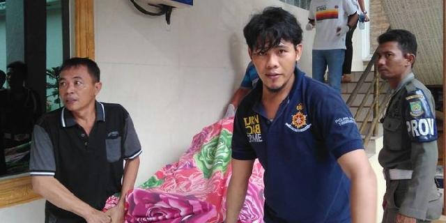 Akhir cerita cinta Casriah Perempuan hamil dengan kekasih gelap di kamar hotel