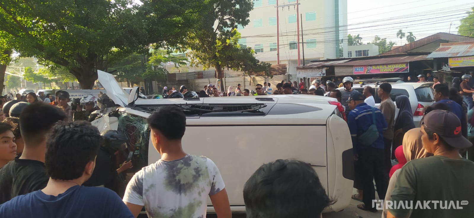 Pengemudi Terpengaruh Narkoba Tabrak Pemotor di Pekanbaru, Tiga Tewas