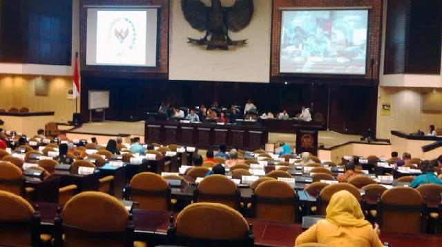 Berikut kronologis anggota DPD dikeroyok hingga lapor polisi