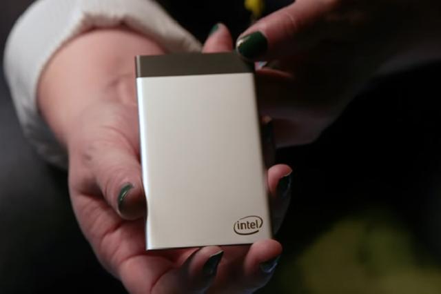 Habis Lebaran, Intel Edarkan Komputer Mungil Seukuran KTP