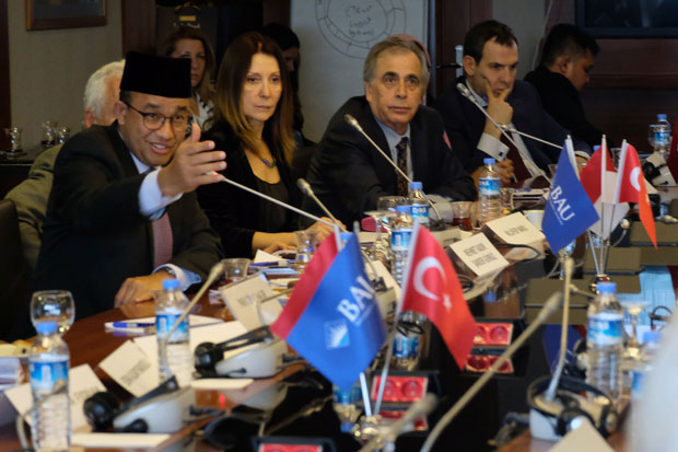 Hebat ! Anies Beri Kuliah Umum di Hadapan Guru Besar Turki