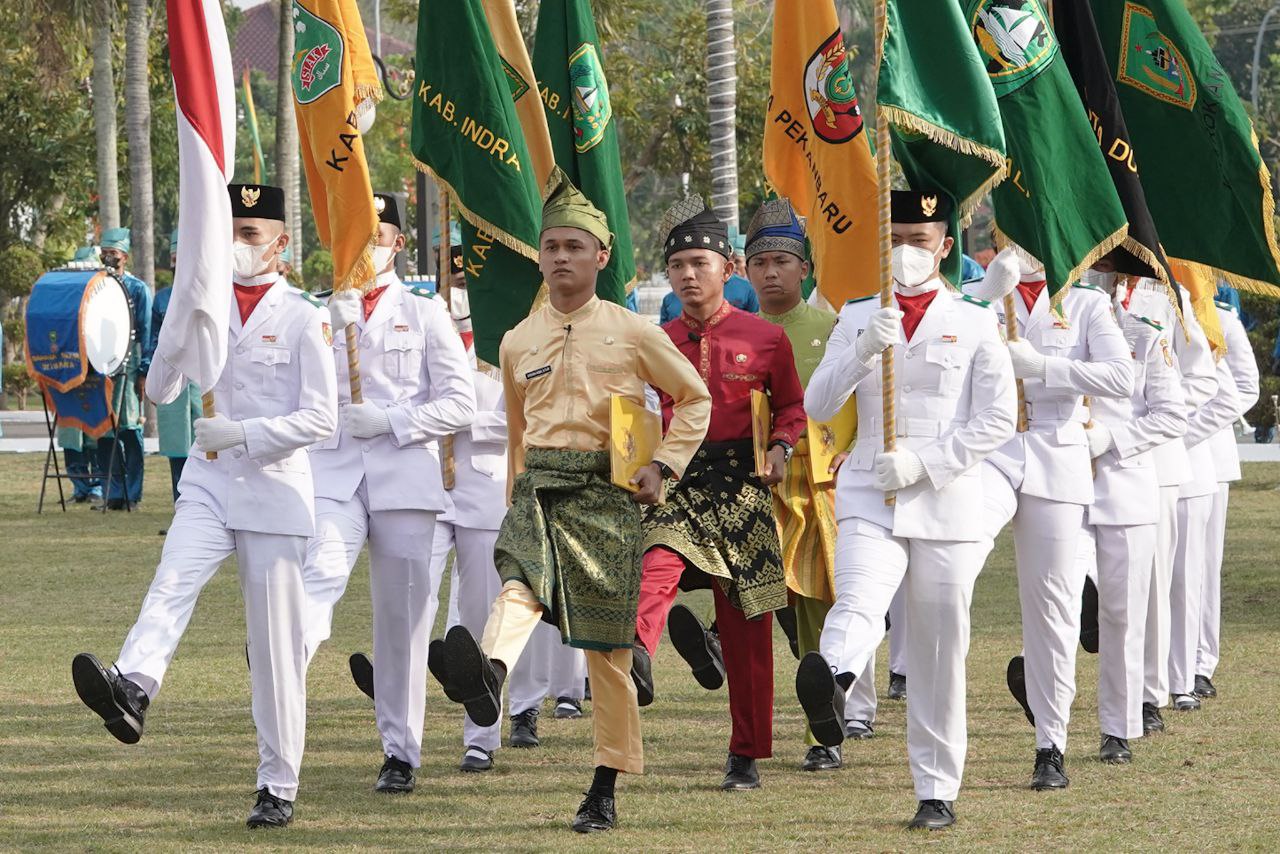 Peringatan HUT 65 Riau, Gubri Syamsuar Jadi Inspektur Upacara