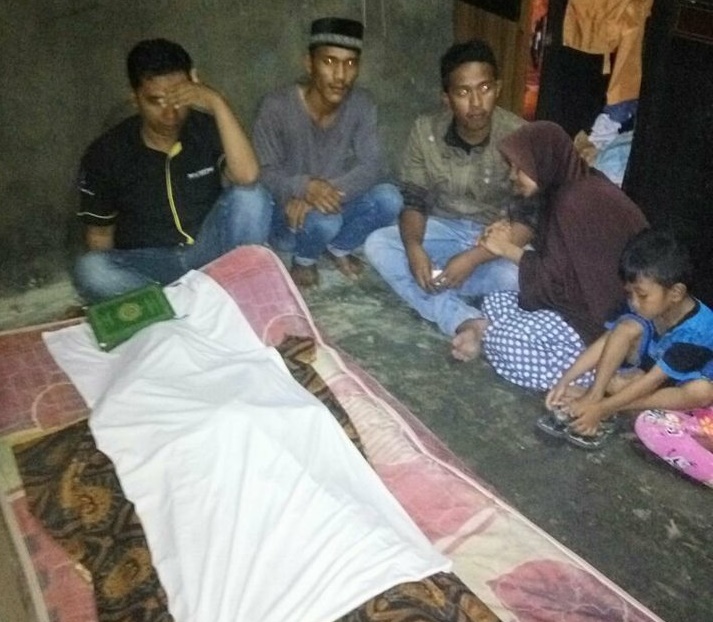 Ibu Rumah Tangga Warga Tampan Pekanbaru ini Ditemukan Tewas Tergantung