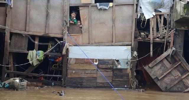 Rumah Liar Menjamur di Pintu Masuk Kota Pekanbaru