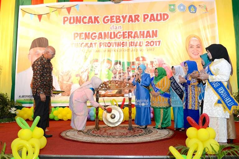 Buka Gebyar PAUD, ini Pesan Bunda PAUD Provinsi Rau Sisilita Arsyadjuliandi