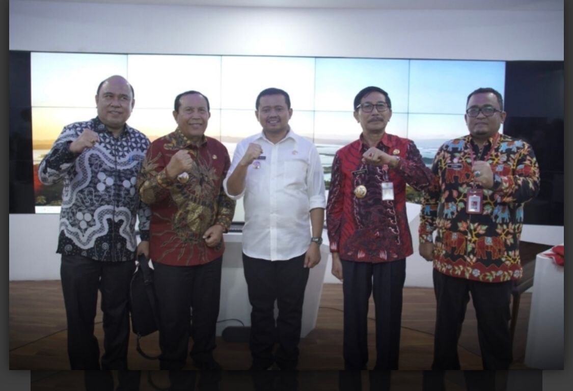 Kembangkan SPBE, Bupati Sukiman Tekan MoU Dengan Pemkab Sumedang